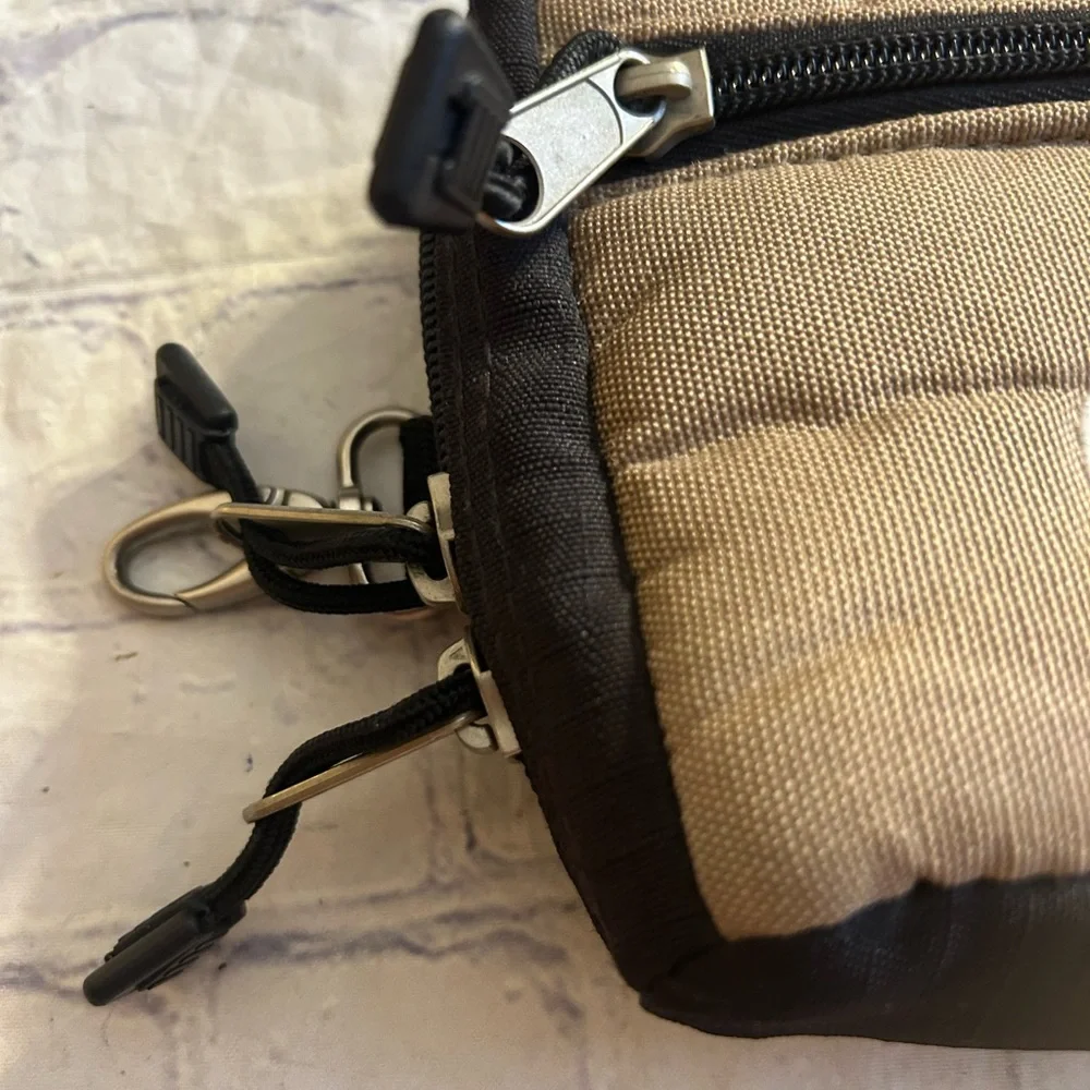 VINTAGE GREAT DIVIDER TAN BLACK POLYESTER CANVAS GOLF BAG STYLE BLACK SOFT LININ